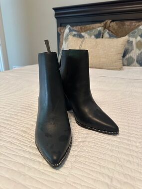 Steve Madden Black Pointed Toe Stud-Trim Leather Ankle Boots